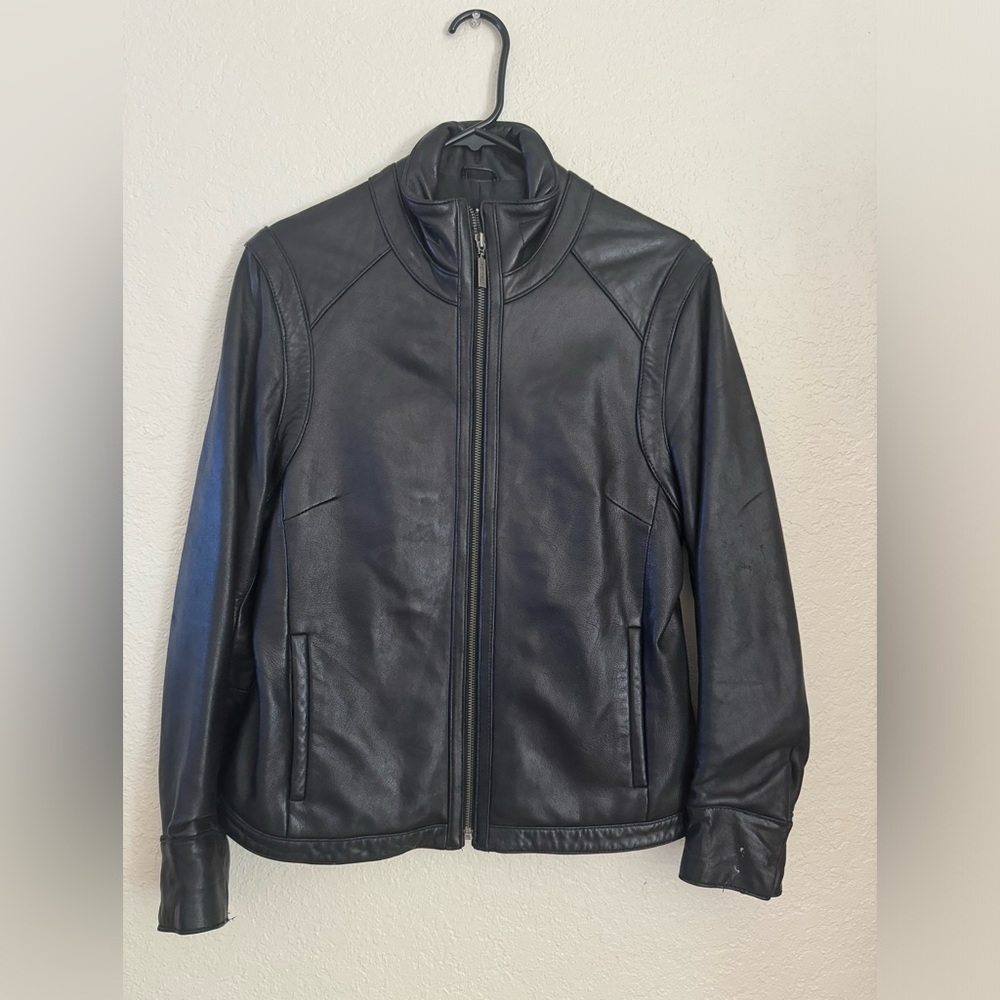 Women’s leather jacket